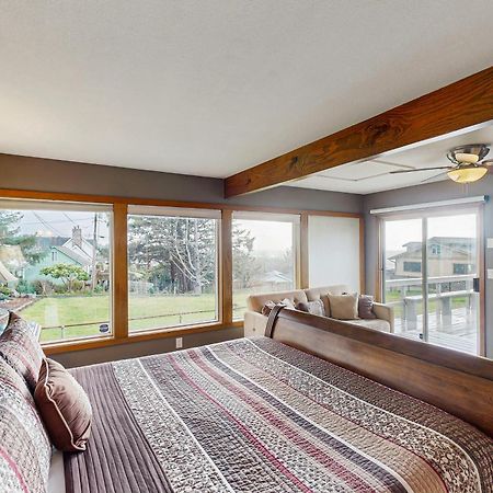 Crystal Rose Cottage Lincoln City Exterior photo