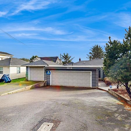 Crystal Rose Cottage Lincoln City Exterior photo